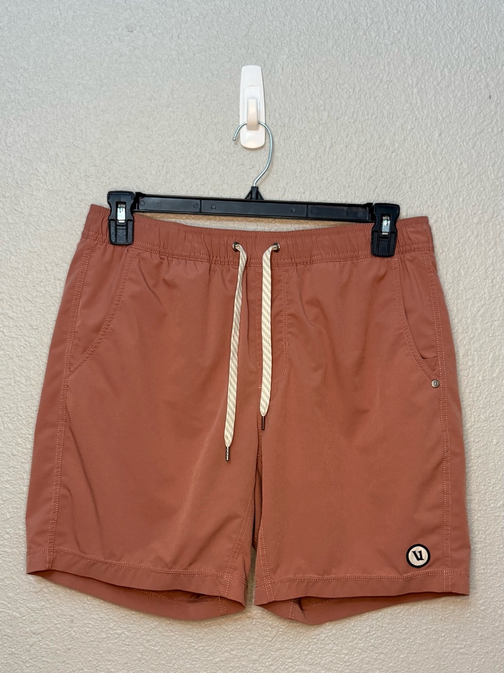Vuori | Kore Everyday Lined Shorts | SaltWater Red | Size Large